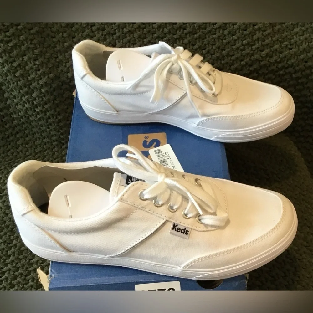 NWT Keds Women’s Courty 2 Lace Up Sneaker, White Canvas; Size 6W